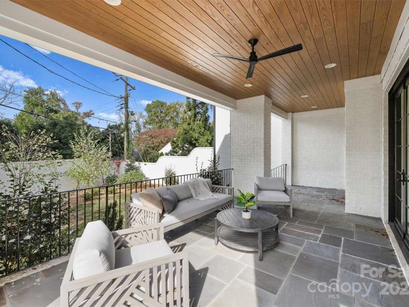 2714 Selwyn Avenue, Charlotte, NC 28209.  MLS# CAR4213773, YatesRealty ID 3036. 