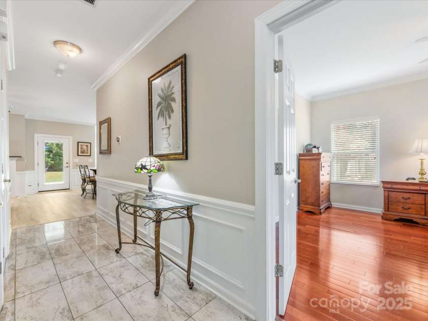 2513 Rosebud Court, Tega Cay, SC 29708.  MLS# CAR4284006, YatesRealty ID 30360. Foyer/entry way