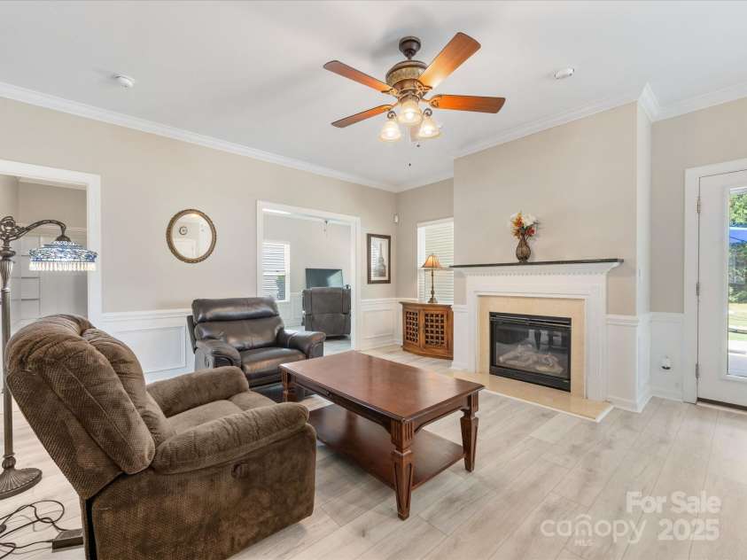 2513 Rosebud Court, Tega Cay, SC 29708.  MLS# CAR4284006, YatesRealty ID 30360. Gas fire place in Great room