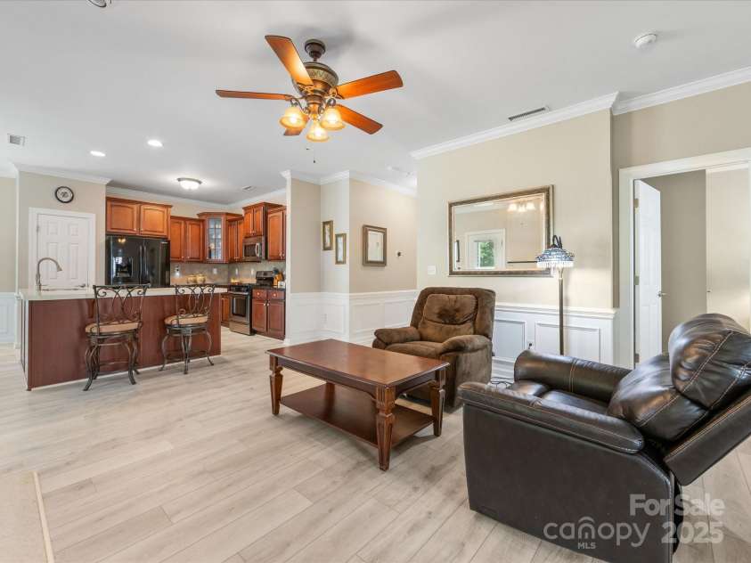 2513 Rosebud Court, Tega Cay, SC 29708.  MLS# CAR4284006, YatesRealty ID 30360. Great room