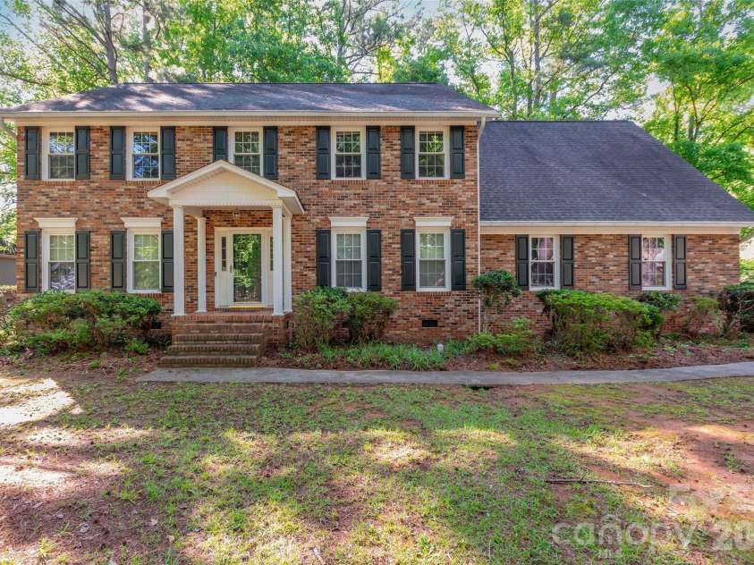 1171 Candlelight Drive, Rock Hill, SC 29732.  MLS# CAR4390230, YatesRealty ID 30362. 