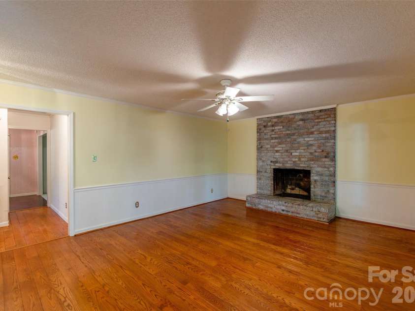 1171 Candlelight Drive, Rock Hill, SC 29732.  MLS# CAR4390230, YatesRealty ID 30362. 