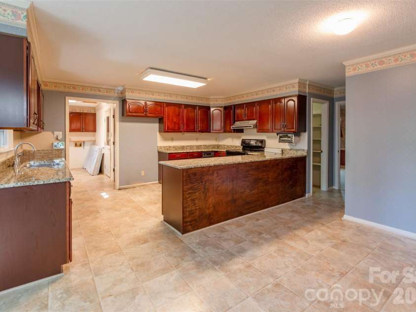 1171 Candlelight Drive, Rock Hill, SC 29732.  MLS# CAR4390230, YatesRealty ID 30362. 