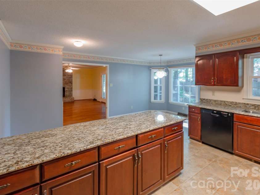 1171 Candlelight Drive, Rock Hill, SC 29732.  MLS# CAR4390230, YatesRealty ID 30362. 