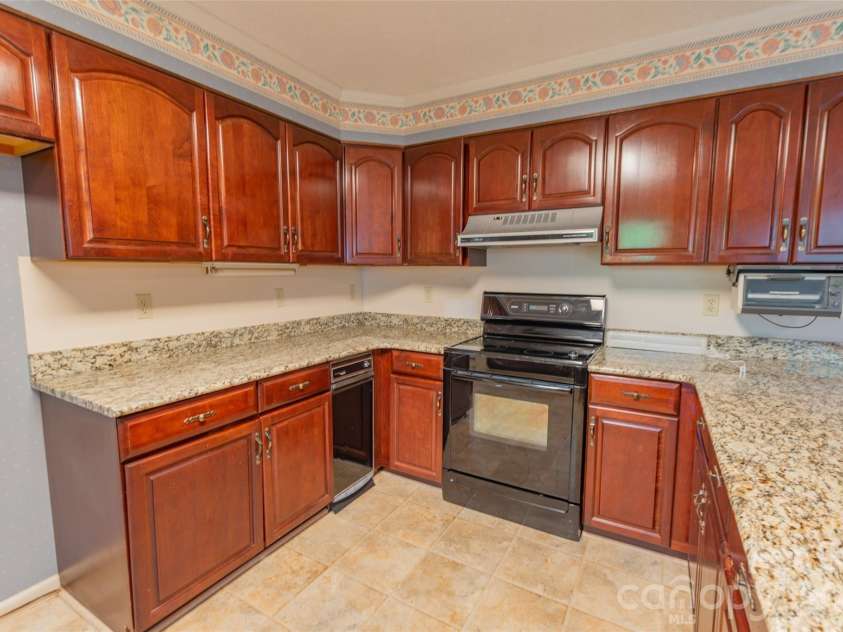 1171 Candlelight Drive, Rock Hill, SC 29732.  MLS# CAR4390230, YatesRealty ID 30362. 