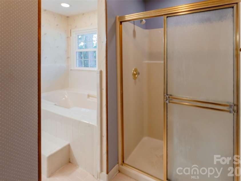 1171 Candlelight Drive, Rock Hill, SC 29732.  MLS# CAR4390230, YatesRealty ID 30362. 
