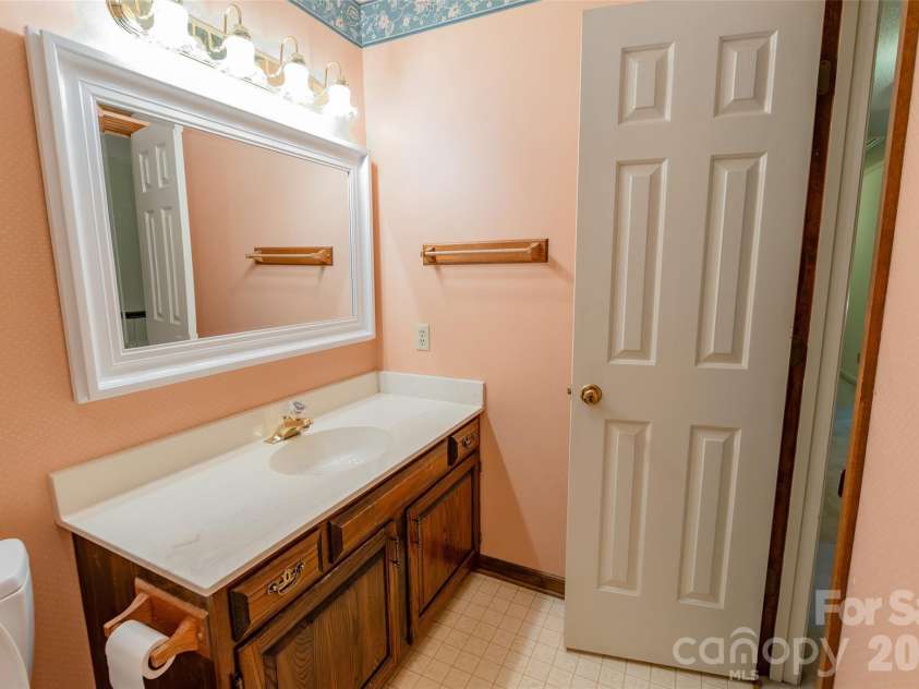 1171 Candlelight Drive, Rock Hill, SC 29732.  MLS# CAR4390230, YatesRealty ID 30362. 