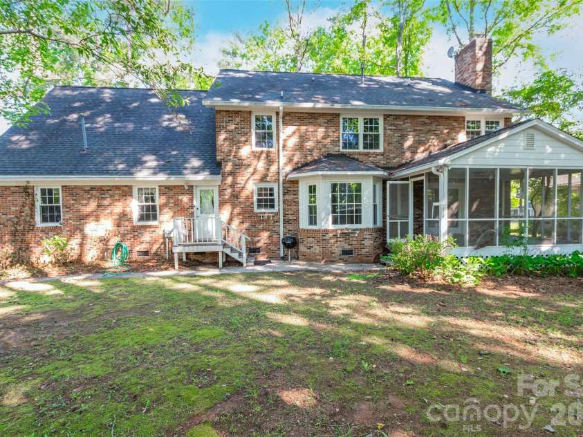 1171 Candlelight Drive, Rock Hill, SC 29732.  MLS# CAR4390230, YatesRealty ID 30362. 