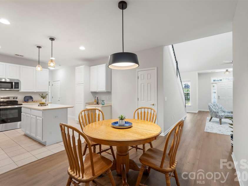 11719 Silverado Lane, Charlotte, NC 28277.  MLS# CAR4379939, YatesRealty ID 30363. 
