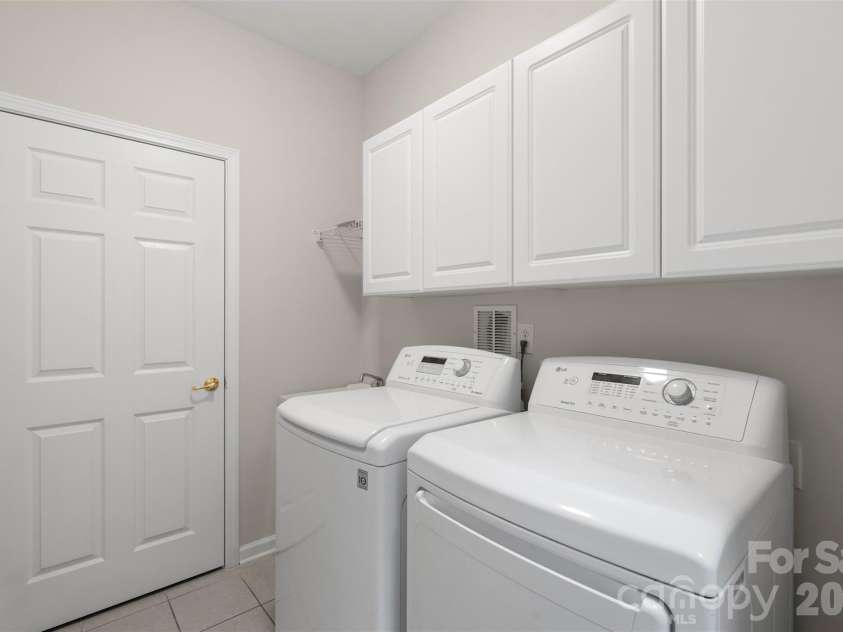 11719 Silverado Lane, Charlotte, NC 28277.  MLS# CAR4379939, YatesRealty ID 30363. 
