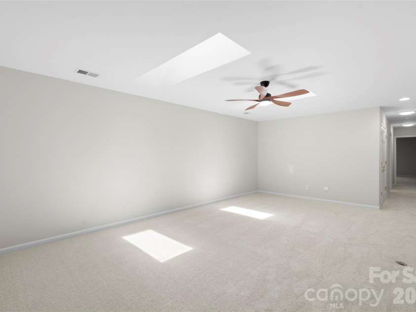 11719 Silverado Lane, Charlotte, NC 28277.  MLS# CAR4379939, YatesRealty ID 30363. 