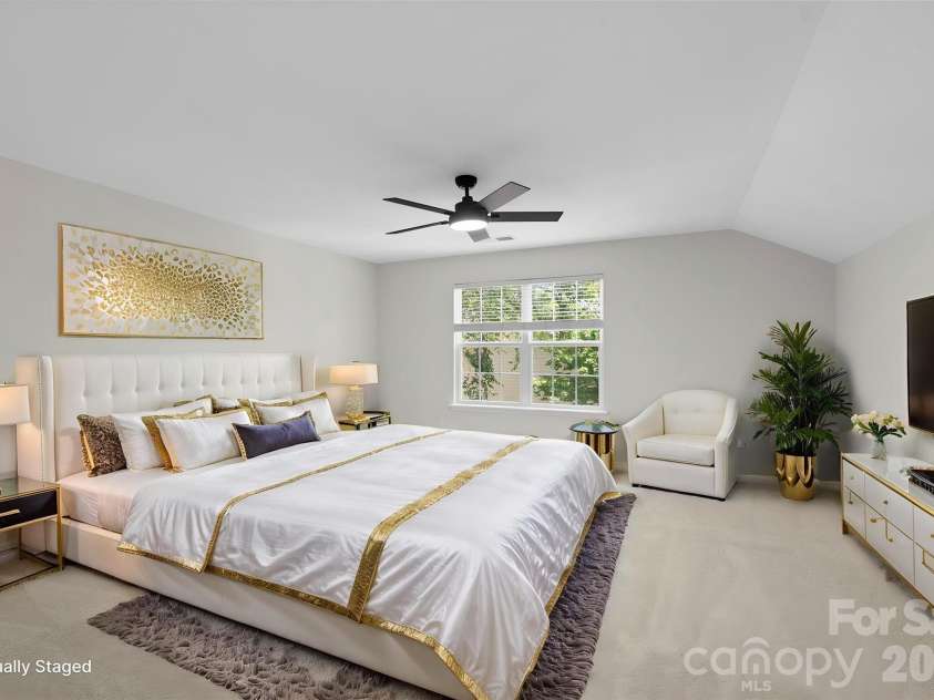 11719 Silverado Lane, Charlotte, NC 28277.  MLS# CAR4379939, YatesRealty ID 30363. 