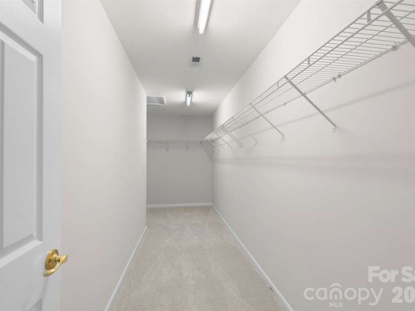 11719 Silverado Lane, Charlotte, NC 28277.  MLS# CAR4379939, YatesRealty ID 30363. 