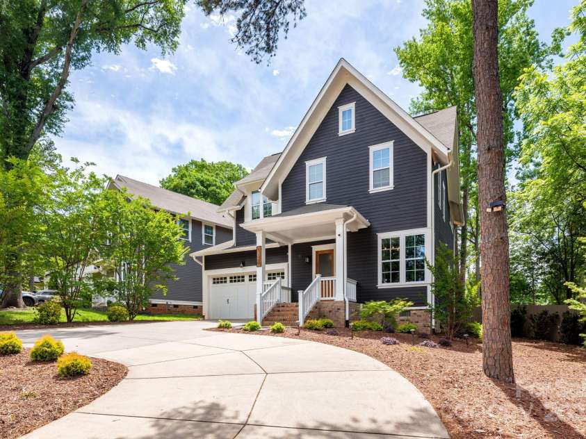 1620 Arnold Drive, Charlotte, NC 28205.  MLS# CAR4261457, YatesRealty ID 30365. 