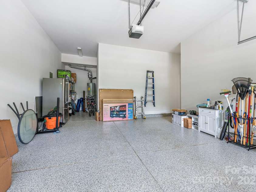 1620 Arnold Drive, Charlotte, NC 28205.  MLS# CAR4261457, YatesRealty ID 30365. Epoxy flooring
