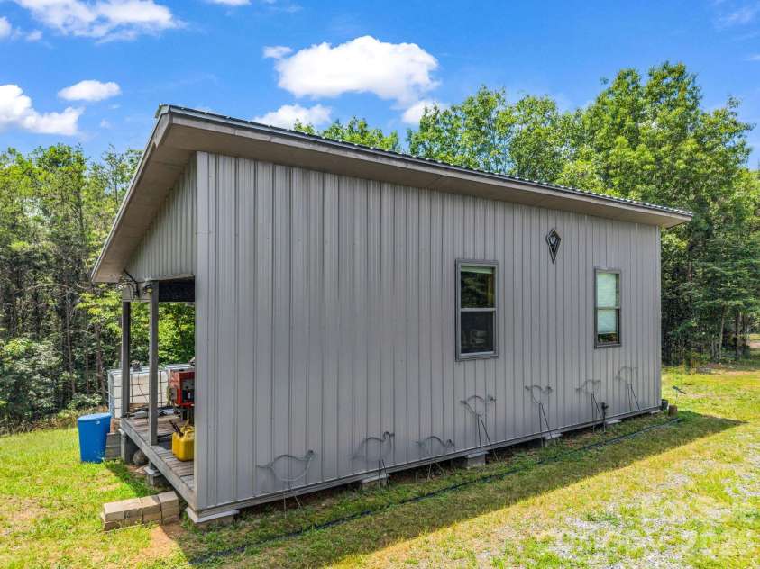 1300 Towery Trace, Ellenboro, NC 28040.  MLS# CAR4389985, YatesRealty ID 30368. 