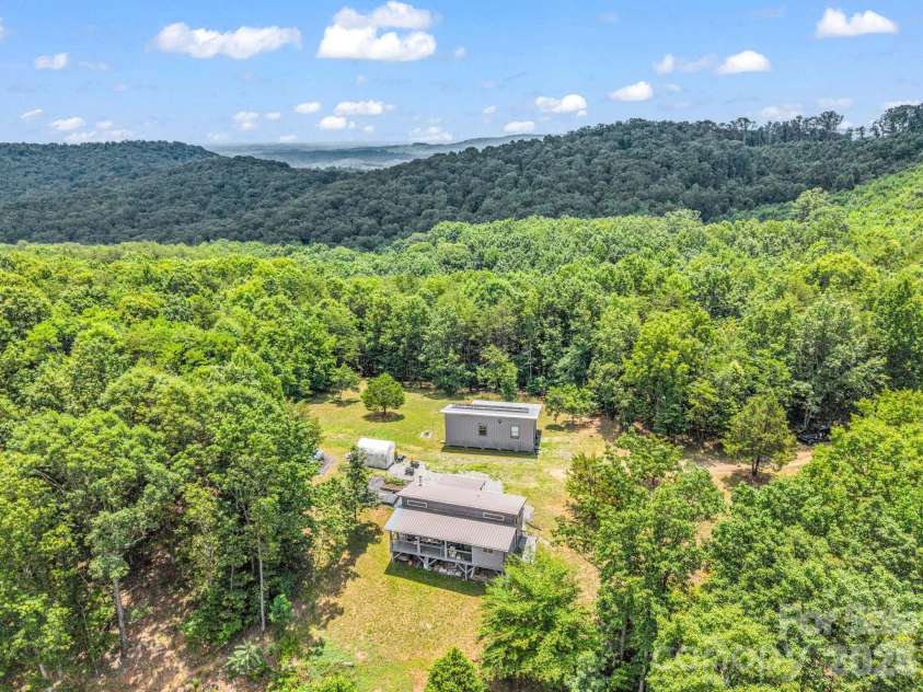 1300 Towery Trace, Ellenboro, NC 28040.  MLS# CAR4389985, YatesRealty ID 30368. 