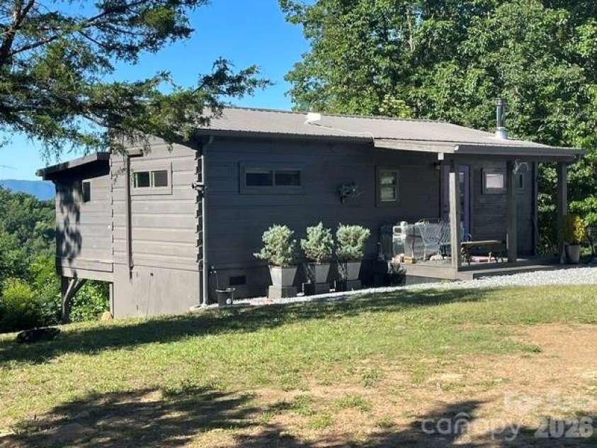 1300 Towery Trace, Ellenboro, NC 28040.  MLS# CAR4389985, YatesRealty ID 30368. 