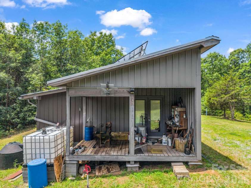 1300 Towery Trace, Ellenboro, NC 28040.  MLS# CAR4389985, YatesRealty ID 30368. 