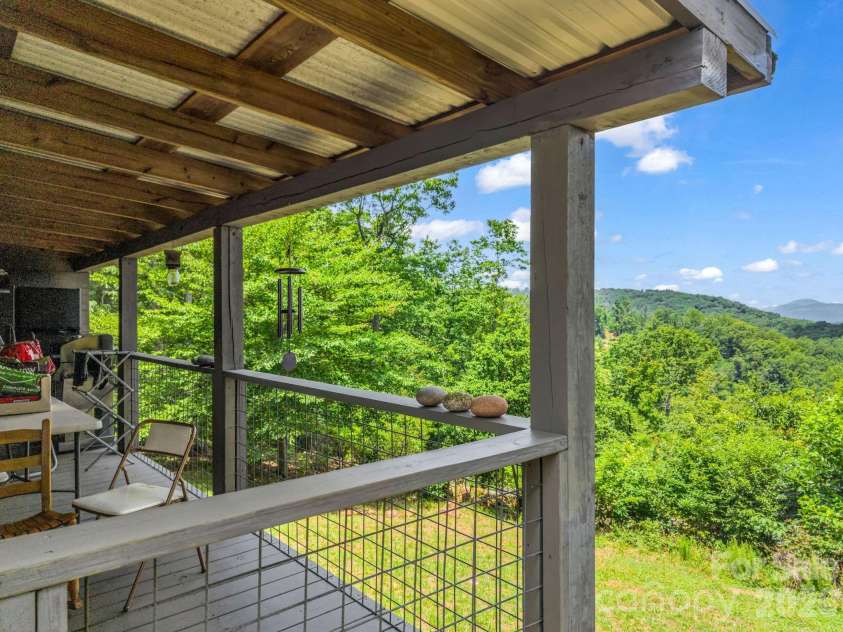 1300 Towery Trace, Ellenboro, NC 28040.  MLS# CAR4389985, YatesRealty ID 30368. 