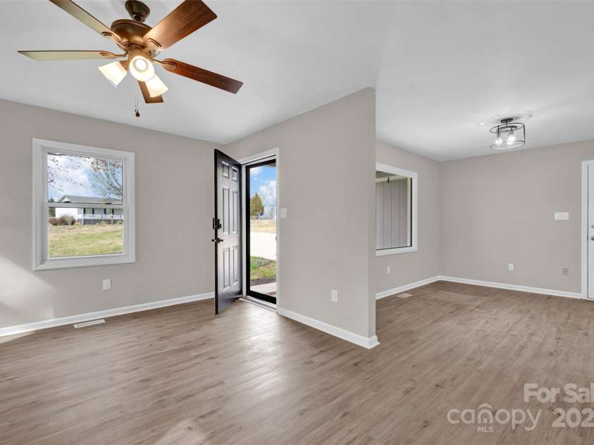 155 Country Lane, Mooresville, NC 28115.  MLS# CAR4235739, YatesRealty ID 3037. 
