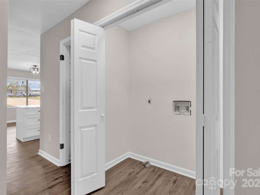 155 Country Lane, Mooresville, NC 28115.  MLS# CAR4235739, YatesRealty ID 3037. 