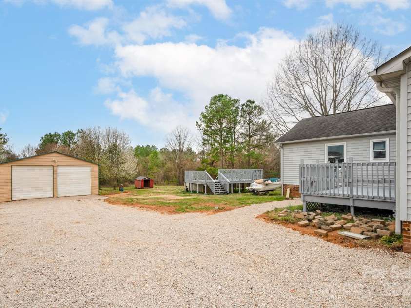 155 Country Lane, Mooresville, NC 28115.  MLS# CAR4235739, YatesRealty ID 3037. 