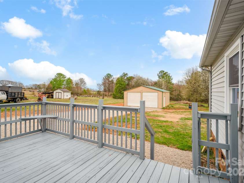 155 Country Lane, Mooresville, NC 28115.  MLS# CAR4235739, YatesRealty ID 3037. 