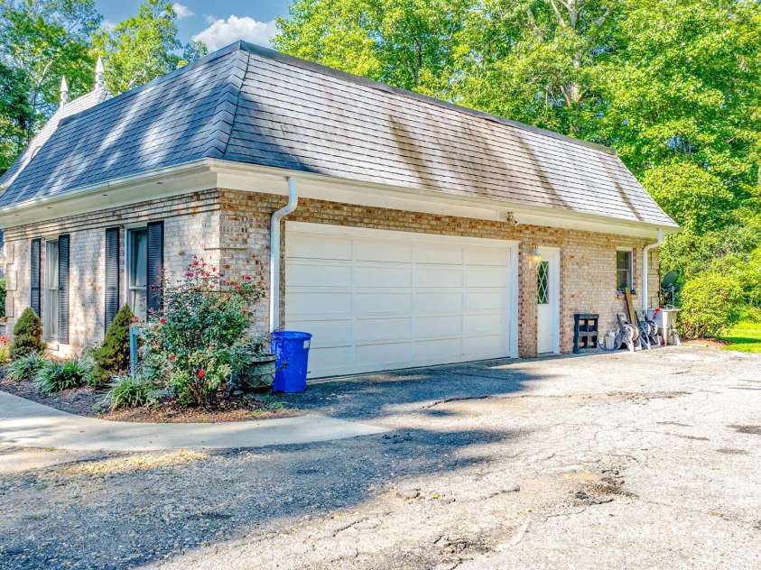 390 Forest Heights Drive, Marion, NC 28752.  MLS# CAR4295653, YatesRealty ID 3037. 