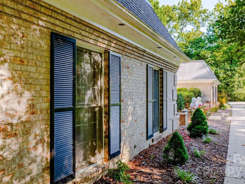 390 Forest Heights Drive, Marion, NC 28752.  MLS# CAR4295653, YatesRealty ID 3037. 