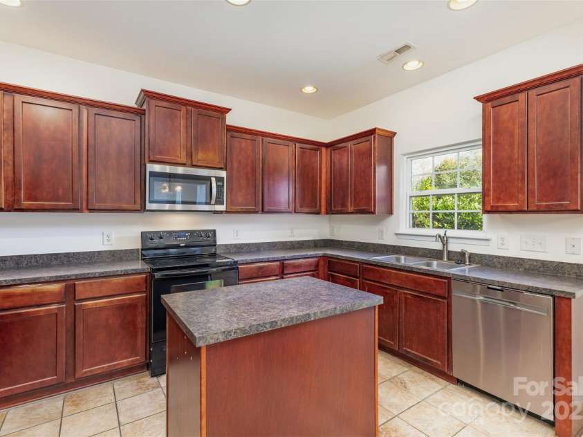 6237 Shelley Avenue, Charlotte, NC 28269.  MLS# CAR4224601, YatesRealty ID 3037. 