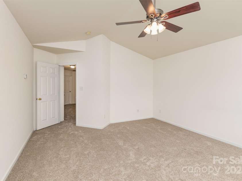 6237 Shelley Avenue, Charlotte, NC 28269.  MLS# CAR4224601, YatesRealty ID 3037. 