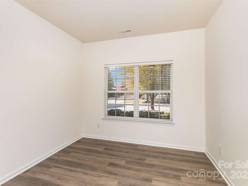 6237 Shelley Avenue, Charlotte, NC 28269.  MLS# CAR4224601, YatesRealty ID 3037. 