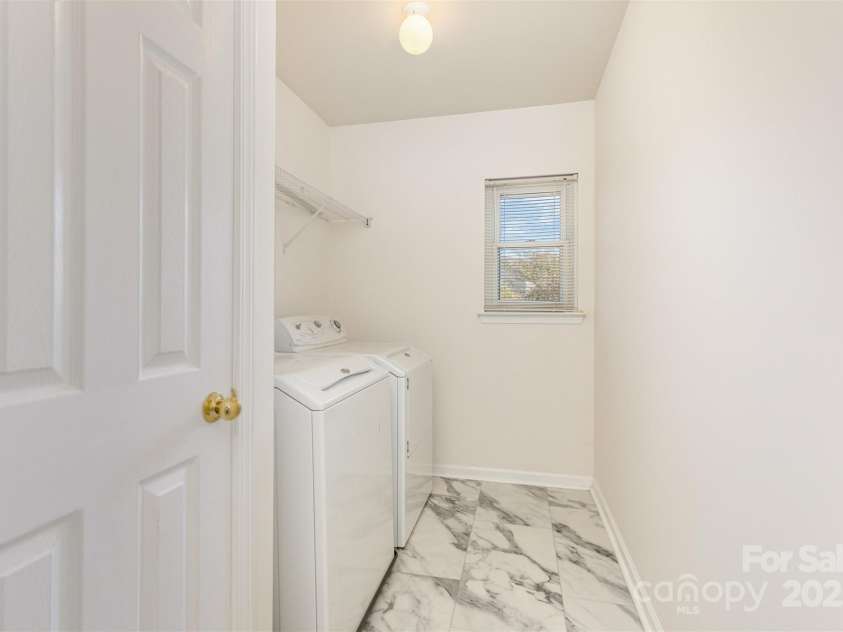 6237 Shelley Avenue, Charlotte, NC 28269.  MLS# CAR4224601, YatesRealty ID 3037. 