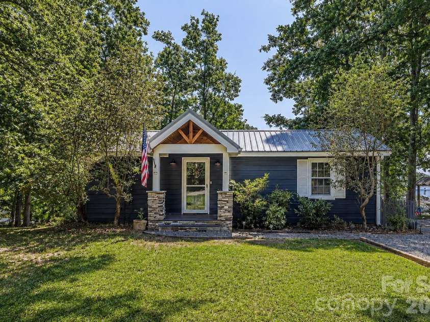 4580 Kiser Island Road, Terrell, NC 28682.  MLS# CAR4393376, YatesRealty ID 30370. 