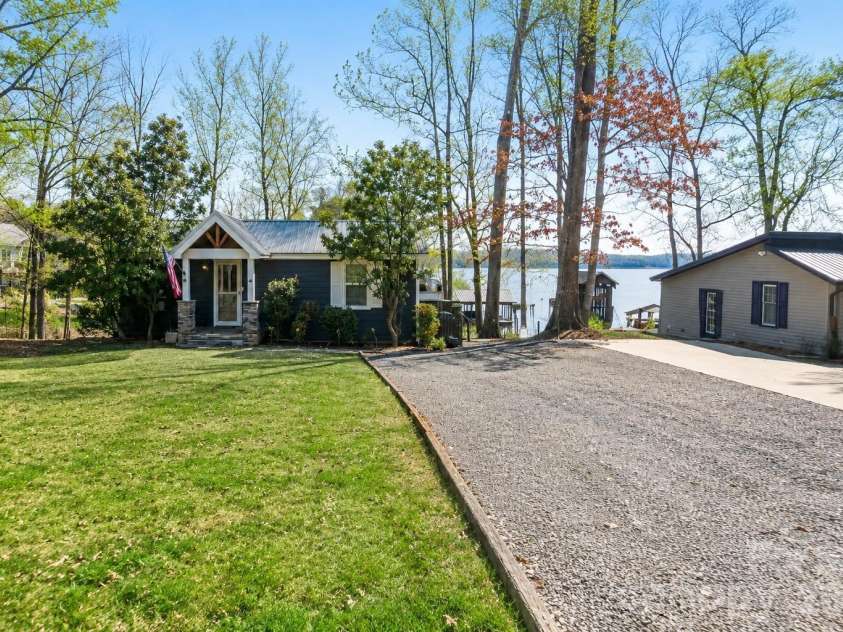 4580 Kiser Island Road, Terrell, NC 28682.  MLS# CAR4393376, YatesRealty ID 30370. 