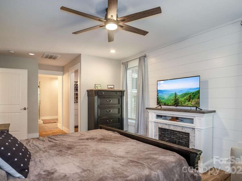 50 Red Clover Lane, Pisgah Forest, NC 28768.  MLS# CAR4271803, YatesRealty ID 30371. Primary view into bathroom