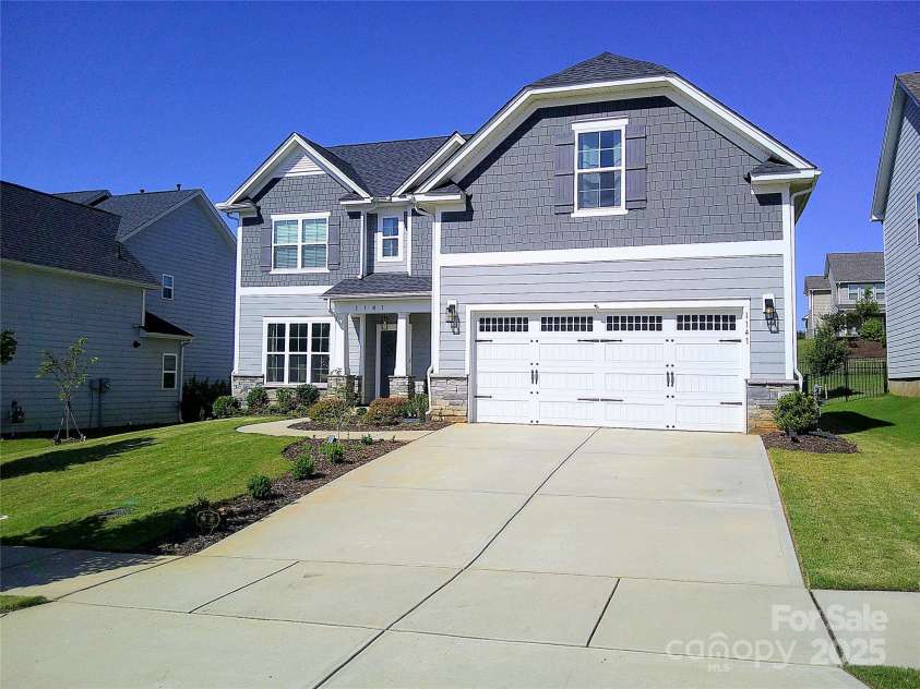 1141 Overlake Drive, Belmont, NC 28012.  MLS# CAR4273602, YatesRealty ID 30372. 