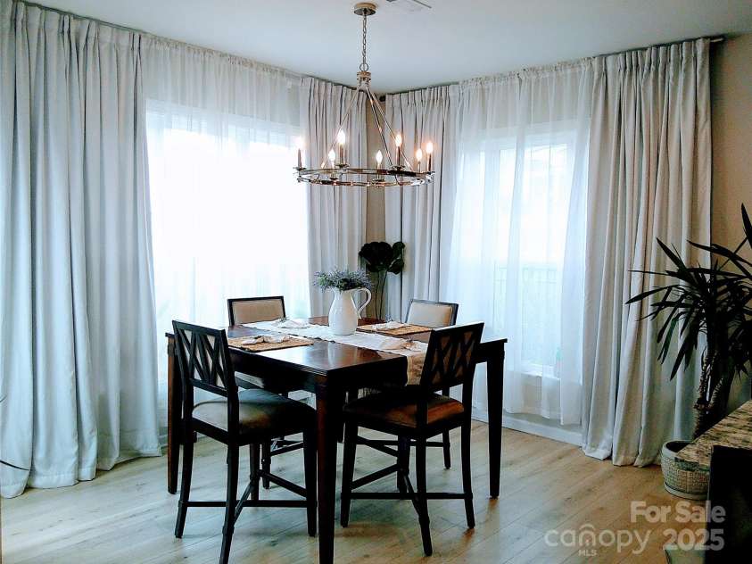 1141 Overlake Drive, Belmont, NC 28012.  MLS# CAR4273602, YatesRealty ID 30372. 