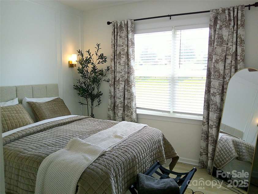 1141 Overlake Drive, Belmont, NC 28012.  MLS# CAR4273602, YatesRealty ID 30372. 