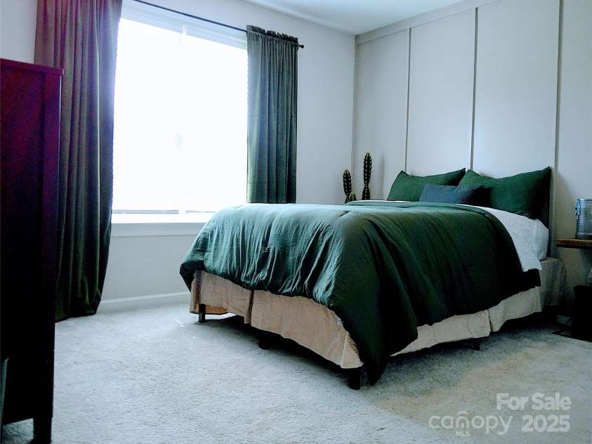 1141 Overlake Drive, Belmont, NC 28012.  MLS# CAR4273602, YatesRealty ID 30372. 