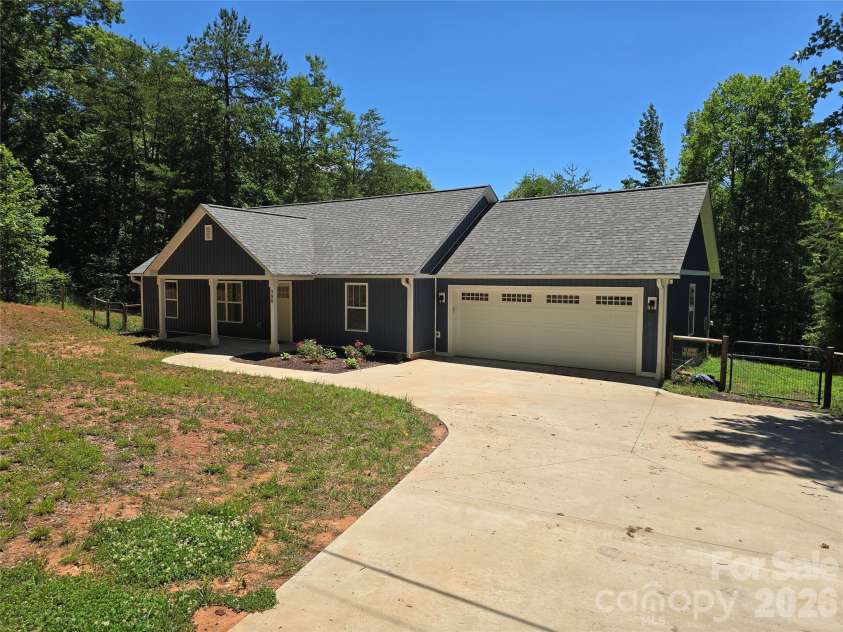980 Smith Waldrop Road, Mill Spring, NC 28756.  MLS# CAR4393212, YatesRealty ID 30372. 