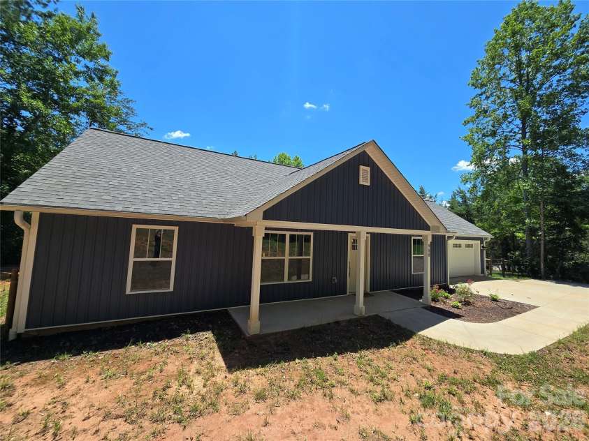 980 Smith Waldrop Road, Mill Spring, NC 28756.  MLS# CAR4393212, YatesRealty ID 30372. 