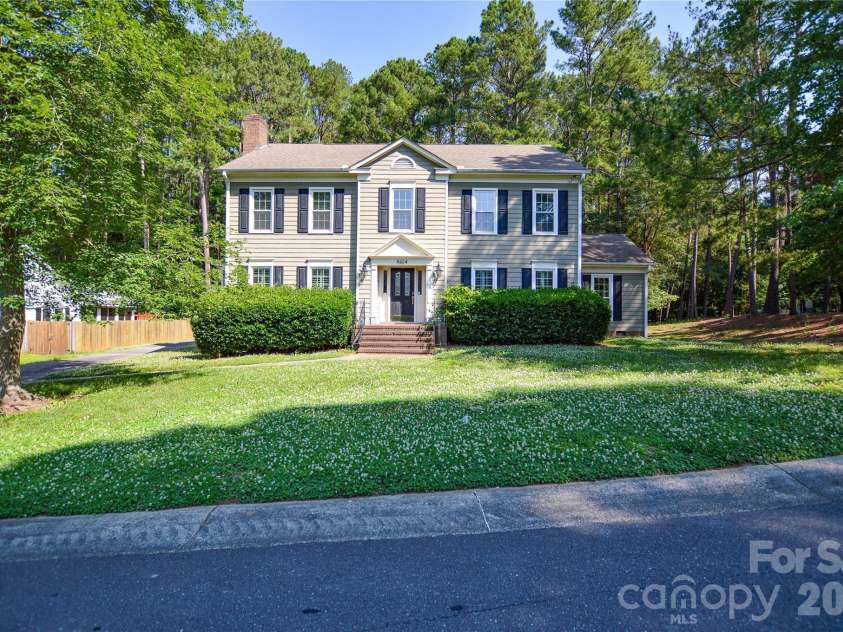 9604 Stanton Green Court, Charlotte, NC 28277.  MLS# CAR4393459, YatesRealty ID 30373. 
