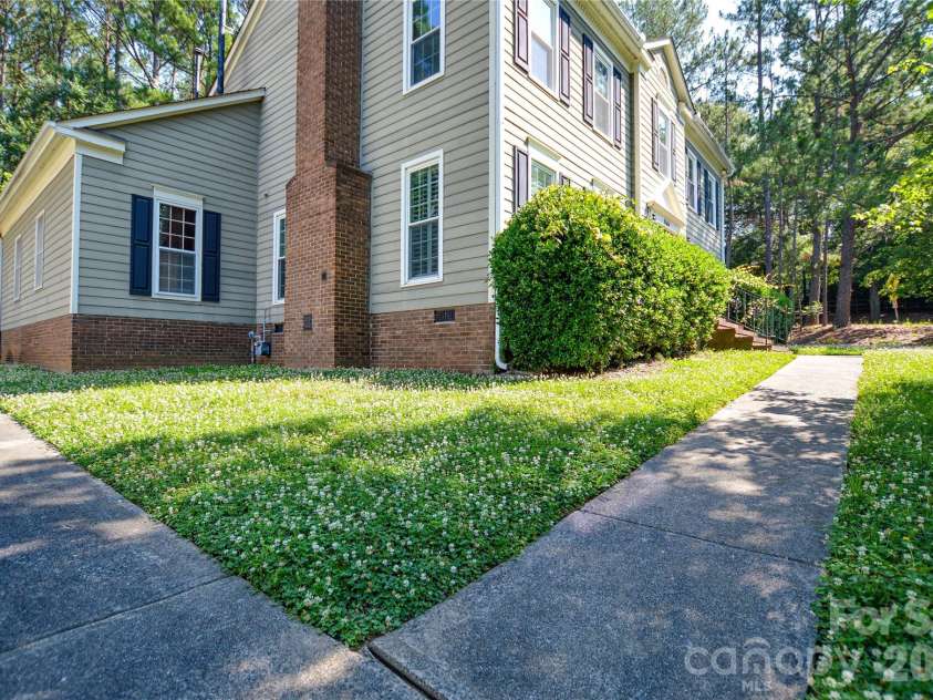 9604 Stanton Green Court, Charlotte, NC 28277.  MLS# CAR4393459, YatesRealty ID 30373. 