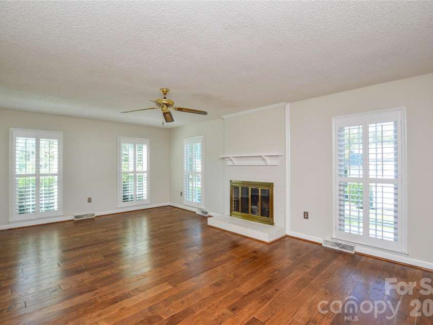 9604 Stanton Green Court, Charlotte, NC 28277.  MLS# CAR4393459, YatesRealty ID 30373. 