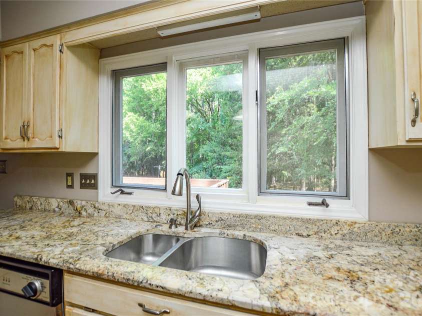 9604 Stanton Green Court, Charlotte, NC 28277.  MLS# CAR4393459, YatesRealty ID 30373. 