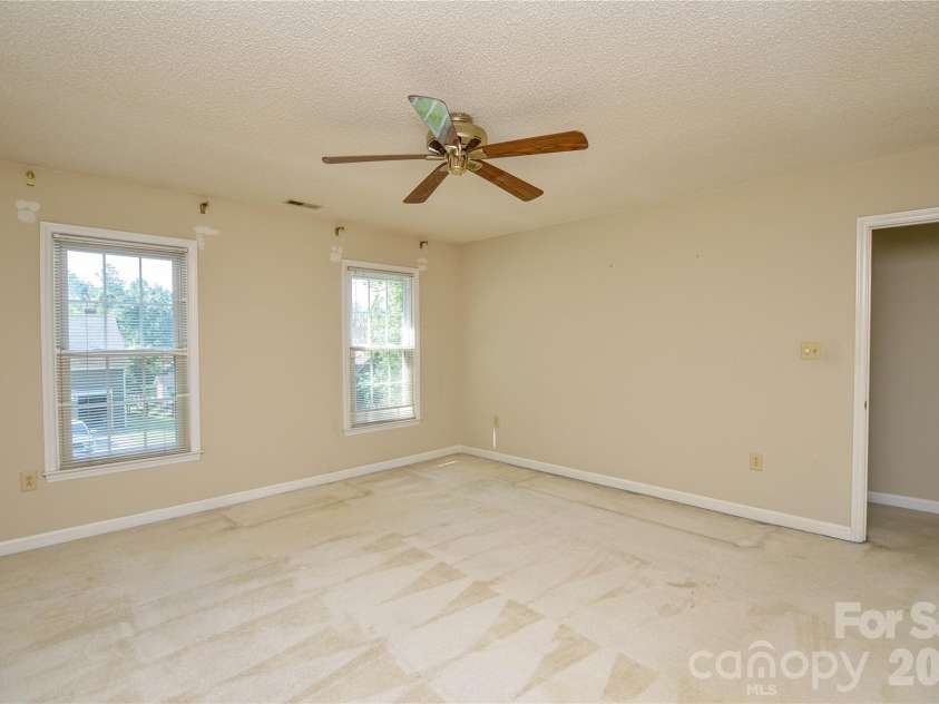 9604 Stanton Green Court, Charlotte, NC 28277.  MLS# CAR4393459, YatesRealty ID 30373. 
