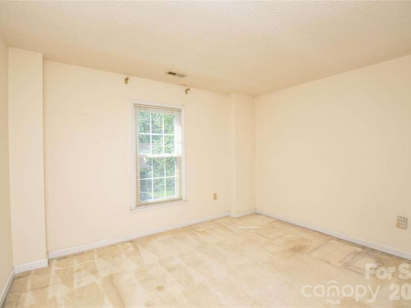 9604 Stanton Green Court, Charlotte, NC 28277.  MLS# CAR4393459, YatesRealty ID 30373. 