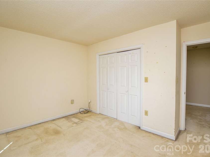 9604 Stanton Green Court, Charlotte, NC 28277.  MLS# CAR4393459, YatesRealty ID 30373. 